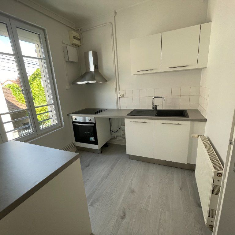 Location Appartement 2 pièces 37m² CHALON SUR SAONE 71100 - Photo 1