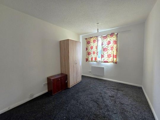 1 Bed Flat For Rent - Photo 1