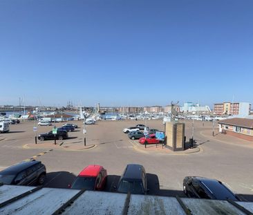 Navigation Point, Marina, Hartlepool - Photo 4