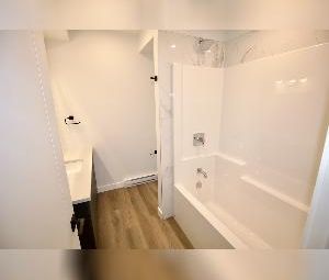 2 Bed 1 Bath Suite Ottewell Home For Rent Edmonton - Photo 4