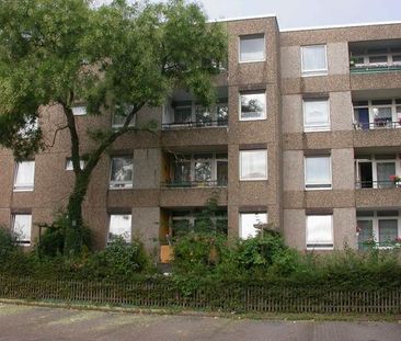 Demnächst frei! 2-Zimmer-Wohnung in Düsseldorf Garath - Photo 1