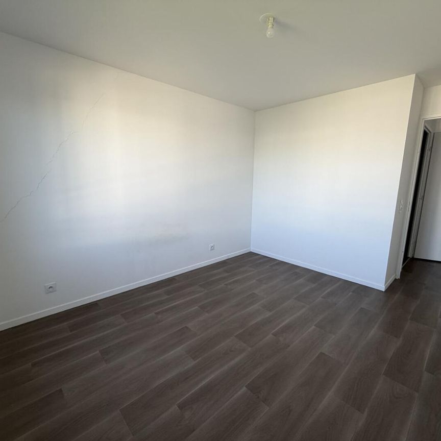 location Appartement T2 DE 40.19m² À MONTLHERY - Photo 1