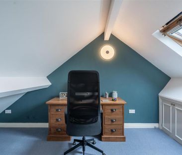 5 bedroom semi-detached house to rent - Photo 5