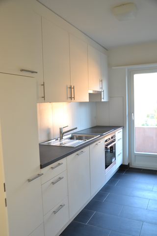 SCHÖNE & RENOVIERTE WOHNUNG SUCHT NEUEN MIETER! - Photo 3