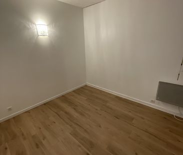 Location Appartement 2 pièces 31m² ST MAUR DES FOSSES 94210 - Photo 1
