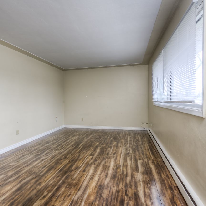 1 BEDROOM APARTMENT FOR RENT - Photo 1