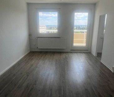 Schon gesehen? Schöne 3 Zimmerwohnung mit Balkon! (WBS) - Foto 1
