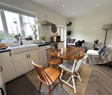 Rose Cottages, Congleton - Photo 2