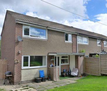 Terraced House to rent on - Photo 6