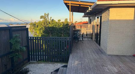 Charming 3BR Home in Torbay w/ Garden - Photo 3