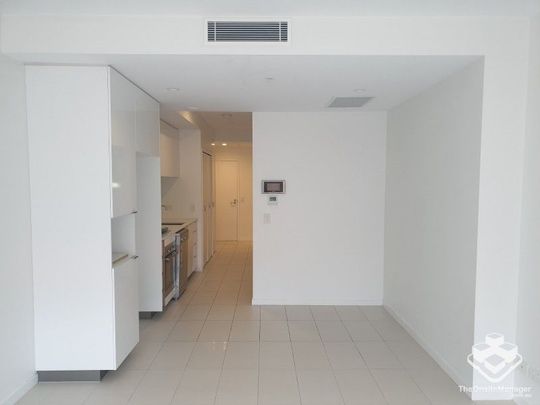 1B 1B 1C Comfy Apartment in the South Brisbane! - Photo 1