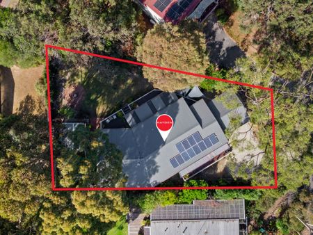 Modern Single-Level Home in Quiet Court Location - Photo 3