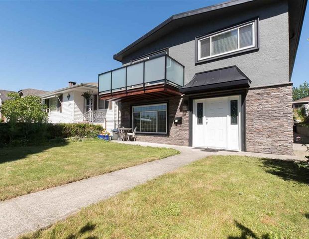 Rental Lower B-1172 Renfrew Street - Photo 1
