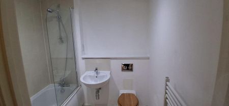 1 bedroom flat to rent - Photo 4