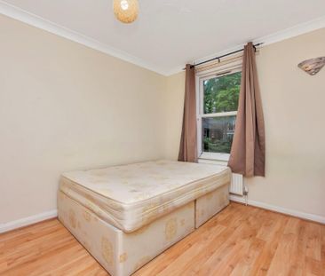 4 bedroom terraced house to rent - Photo 3