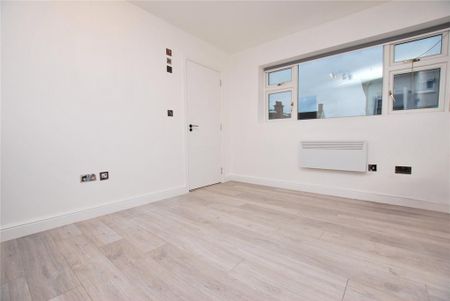 1 bedroom house of multiple occupation to rent - Photo 5