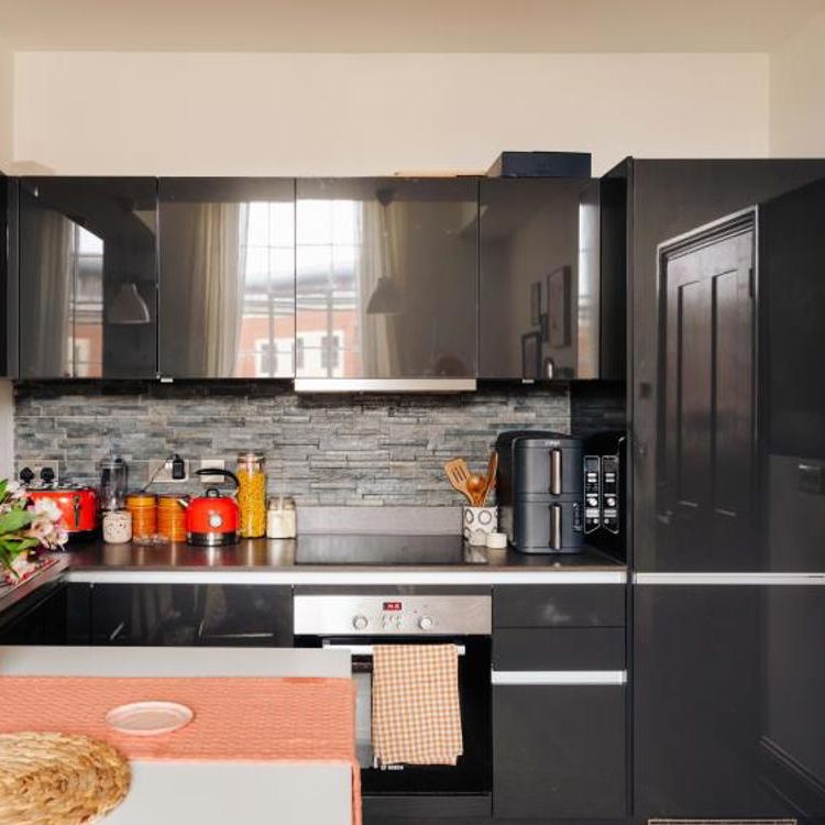 A beautifully presented one double bedroom apartment in Loft House, Ashley Down. - Photo 1