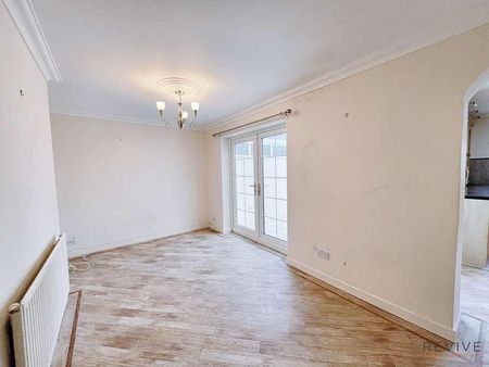 Lisburn Lane, Liverpool, L13 - Photo 5