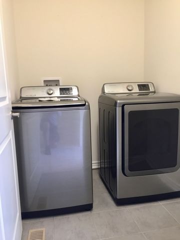 For Lease - 28 Wannamaker Crescent, Cambridge, Ontario - Photo 2