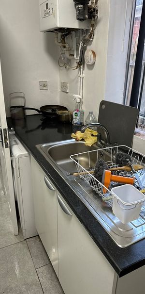 Room in a Shared House, Oscott Road, B42 - Photo 1