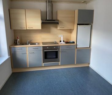 Location Appartement 2 pièces 56m² ARMENTIERES 59280 - Photo 1