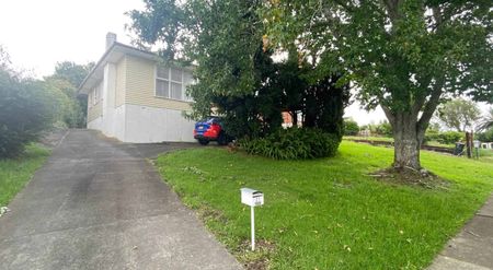 Three bedroom house in Pakuranga - Photo 5