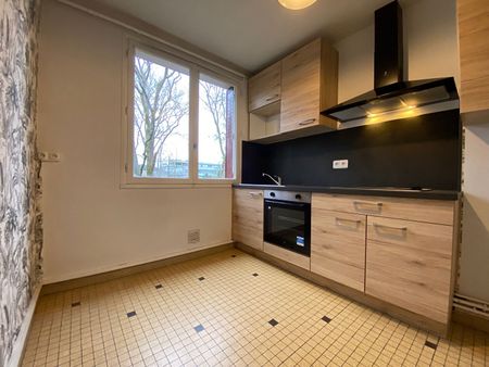 Location Appartement 2 pièces 50m² BESANCON 25000 - Photo 2