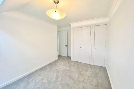 Oakwood Road - Photo 3