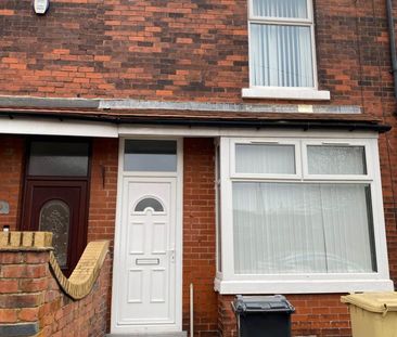 Hall Lane, Bolton - Photo 3
