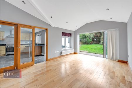 Badminton Road, - Photo 2