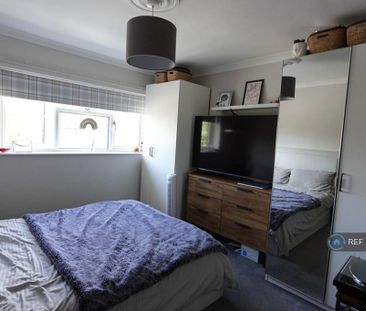 3 bedroom terraced house to rent - Photo 3