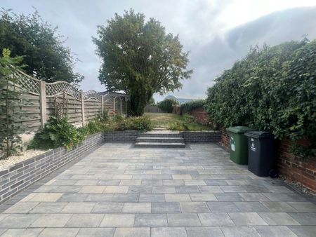 End of terrace house to rent on - Photo 2