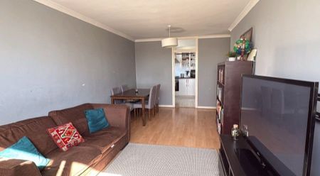 Room in a Shared Flat, Neville Gill Close, SW18 - Photo 2