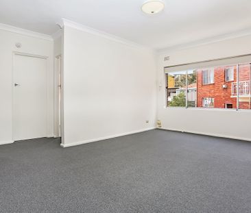 AFFORDABLE TWO BEDROOM UNIT IN GREAT LOCATION. - Photo 3