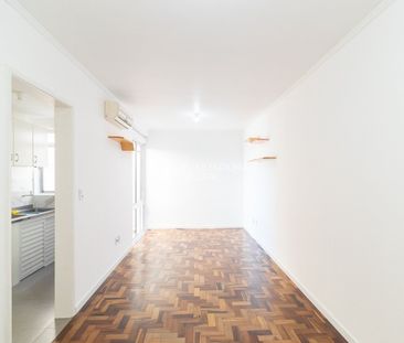 Kitnet com 1 quarto e 30m² para alugar em Vila João Pessoa, Porto A... - Foto 2