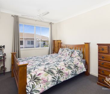 Freshly Renovated 3-Bedroom Townhouse in a Secure Gated Complex - Photo 5