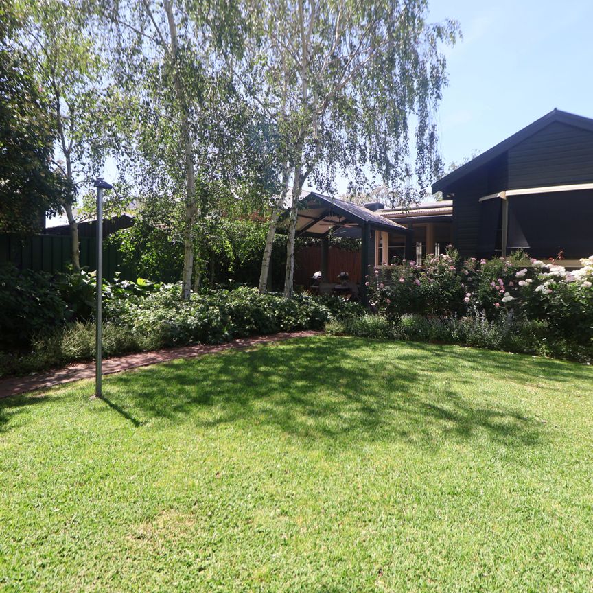 124 Docker Street Wagga Wagga NSW - Photo 1