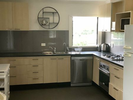 133 Sussex Street, Maryborough - Photo 5