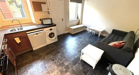 P2062: Millbank Place, Kittybrewster, Aberdeen - Photo 2