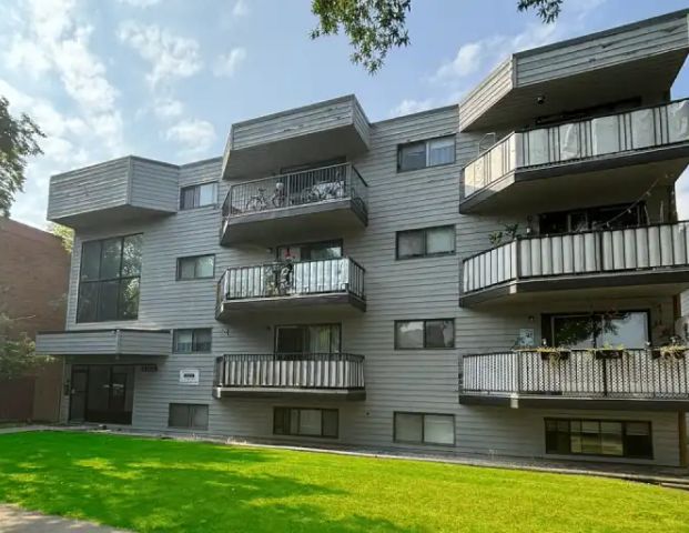 Lorinda Court | 10240 118 Street, Edmonton - Photo 1