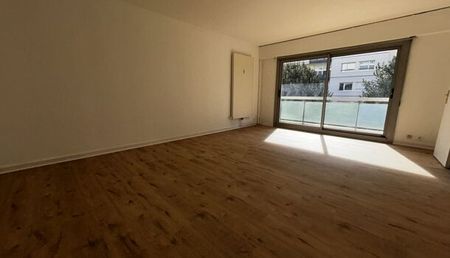 Appartement 4 pièces 99m2 REIMS 1 200 euros - Photo 3