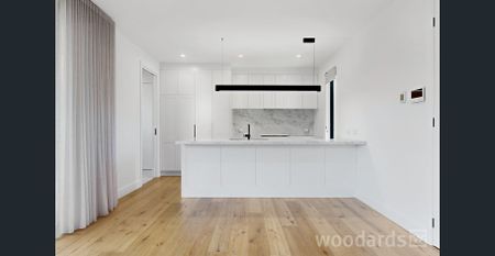 WOW Factor - Stunning Family Home in Perfect Location - Photo 4