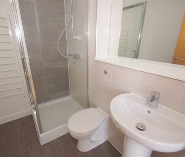 2 bedroom apartment to rent - Photo 6