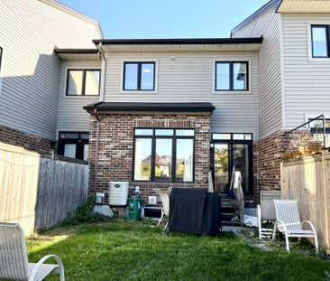 For Lease - 642 Tennant Way, Blossom Park - Airport and Area, Ontario - Photo 5