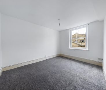 4 bedroom duplex to rent - Photo 2