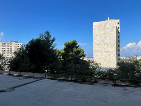 Appartement 2 pièces 40m2 MARSEILLE 9EME 775 euros - Photo 3