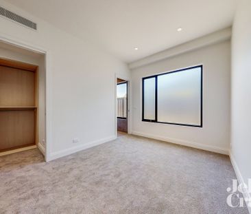 10A Malcolm Street, Mckinnon - Photo 3