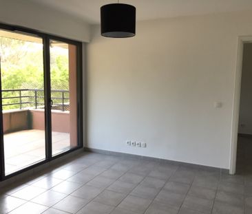 Appartement - Aix-En-Provence (13090) - 43 m² - - Photo 4