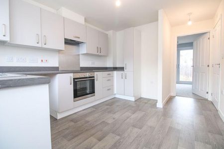 2 bedroom terraced house to rent - Photo 4