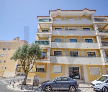 3 room luxury Apartment for rent in Cascais e Estoril, Portugal - Photo 6